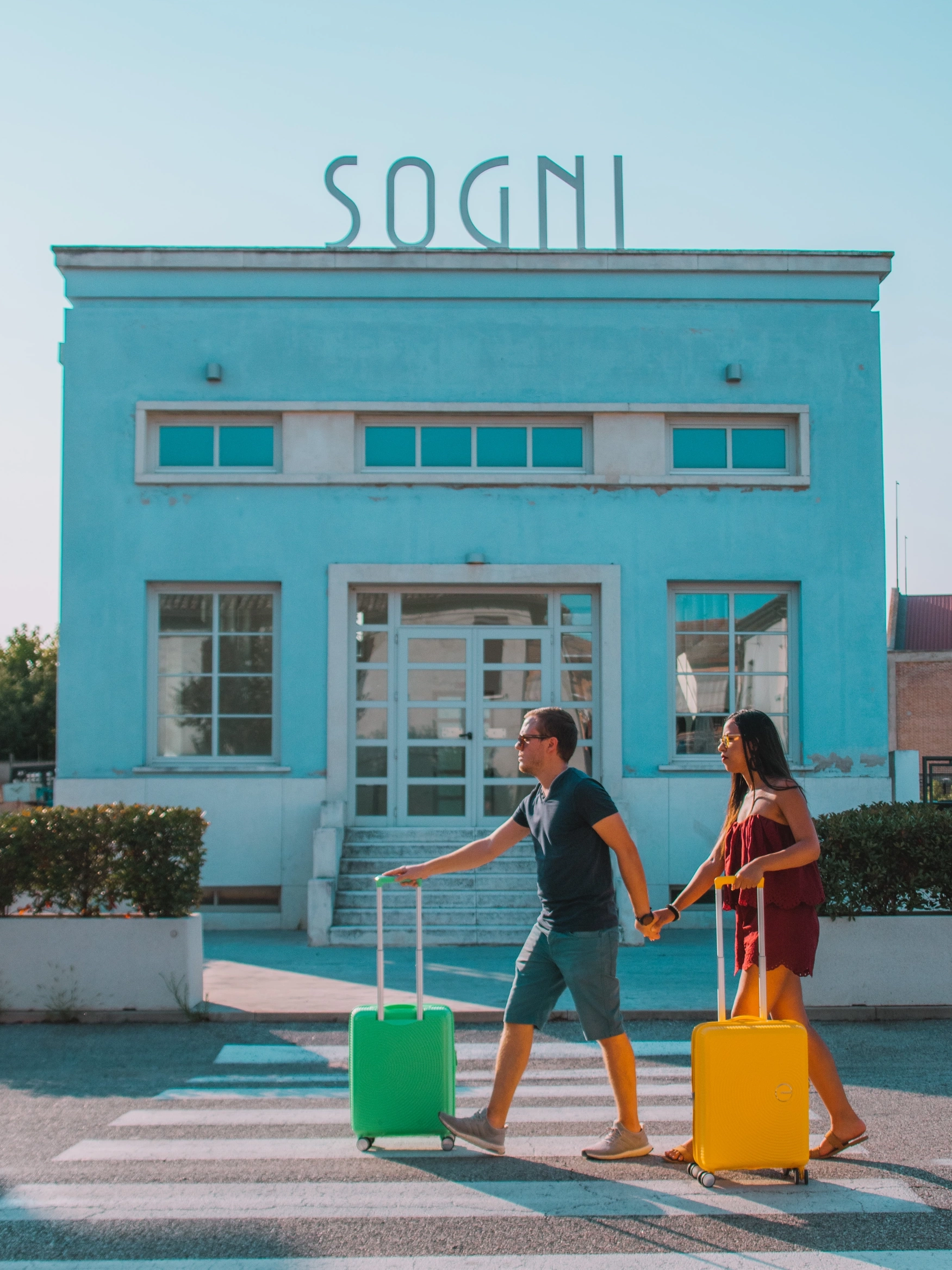 copertina negozio immancabili in valigia mobile